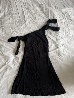 Black One-Shoulder Tie-Strap Dress